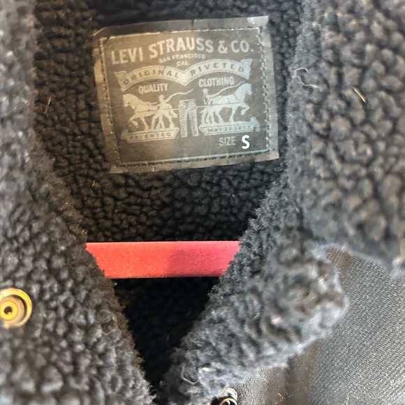 Levi’s black original Sherpa trucker denim Jean Jacket gently used size Small - Picture 5 of 7